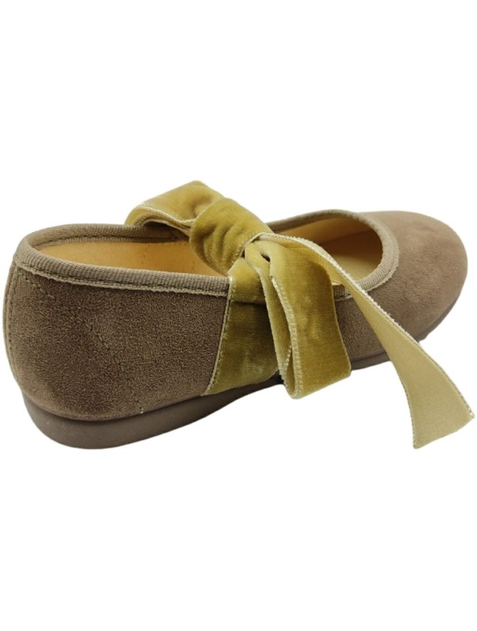 Bailarina Serraje Lazo