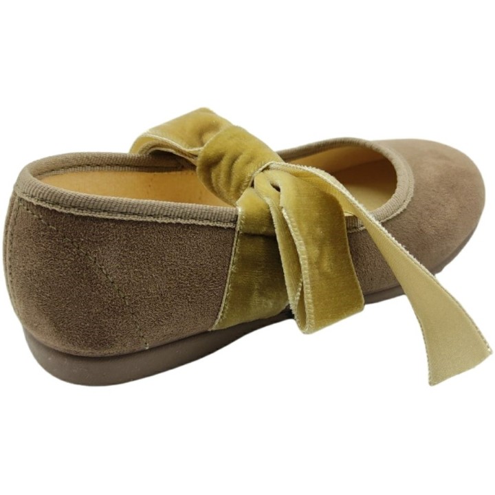 Bailarina Serraje Lazo