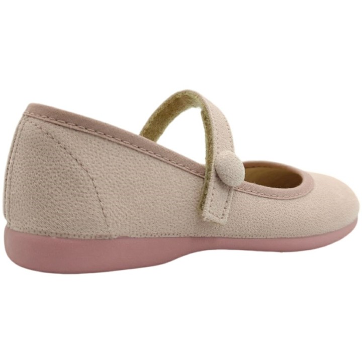 Merceditas Niña Suri