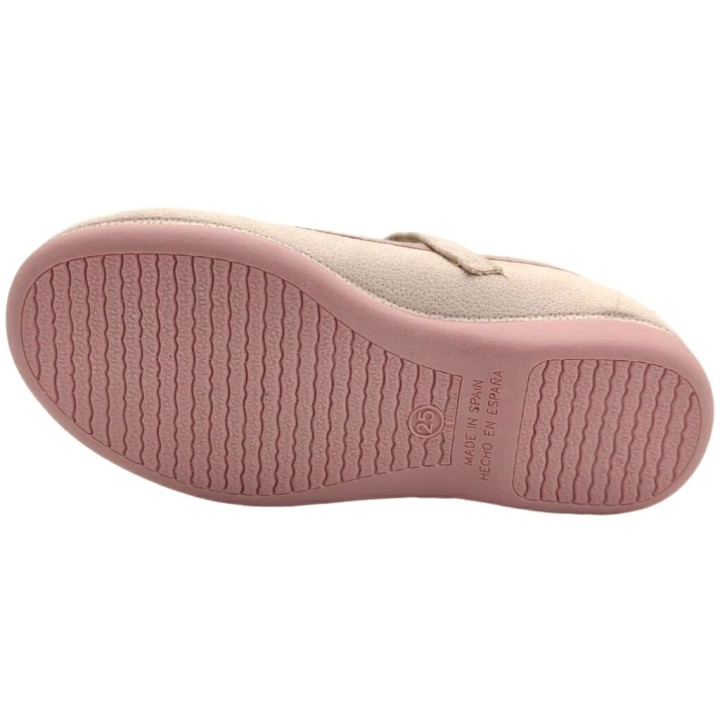 Merceditas Niña Suri