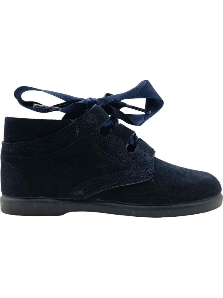 Botas Serraje Picado con cordón o lazo