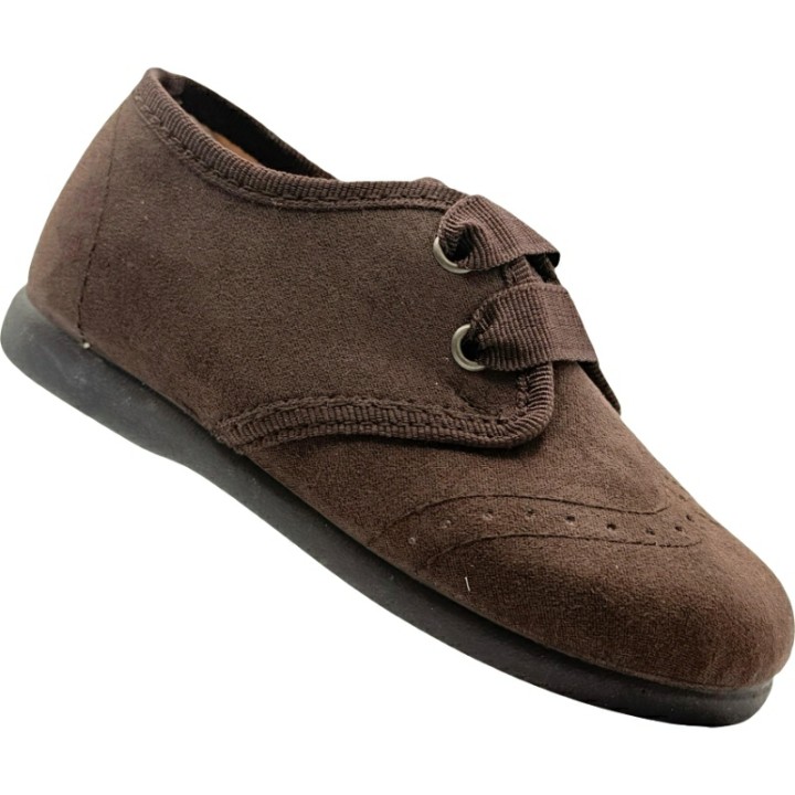 Zapato de Serratex con cordones tipo lazo palavega