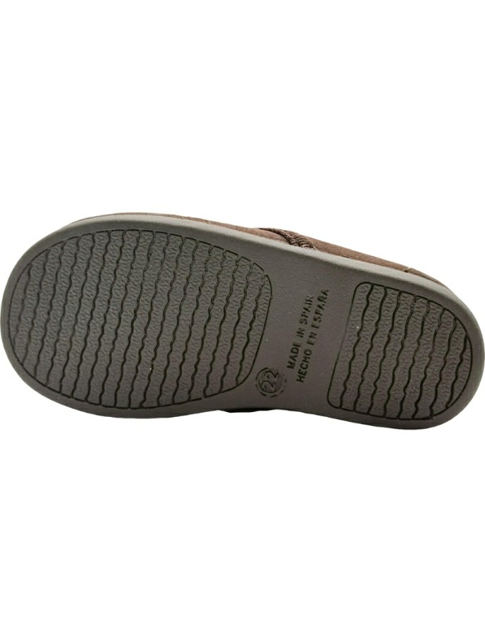 Zapato de Serratex con cordones tipo lazo palavega