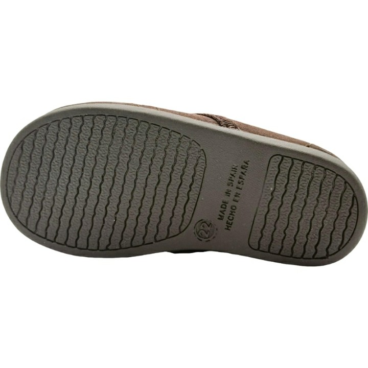 Zapato de Serratex con cordones tipo lazo palavega