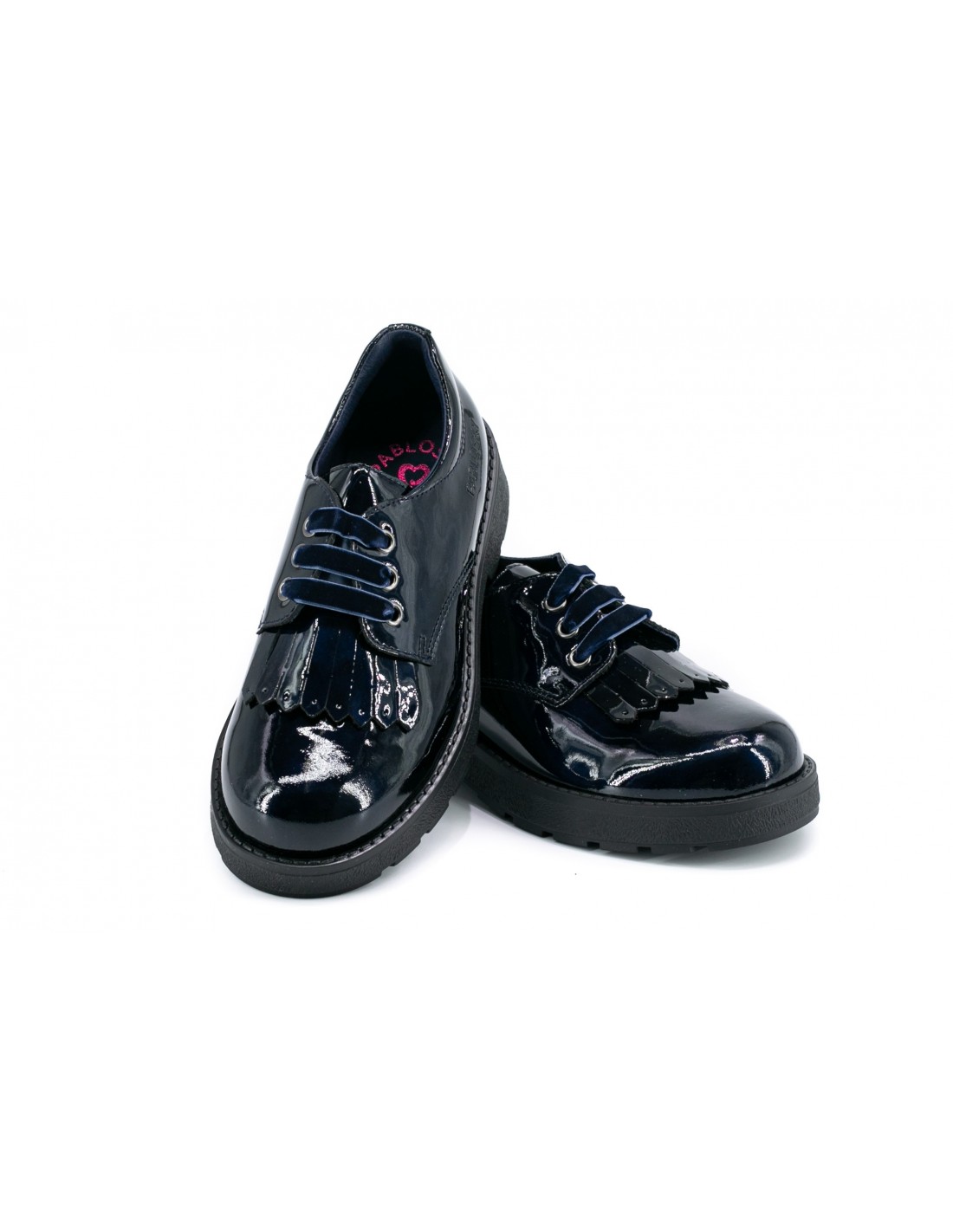 ZAPATO BLUCHER CHAROL CON CORDONES FLECOS NIÑAS Y MAMAS